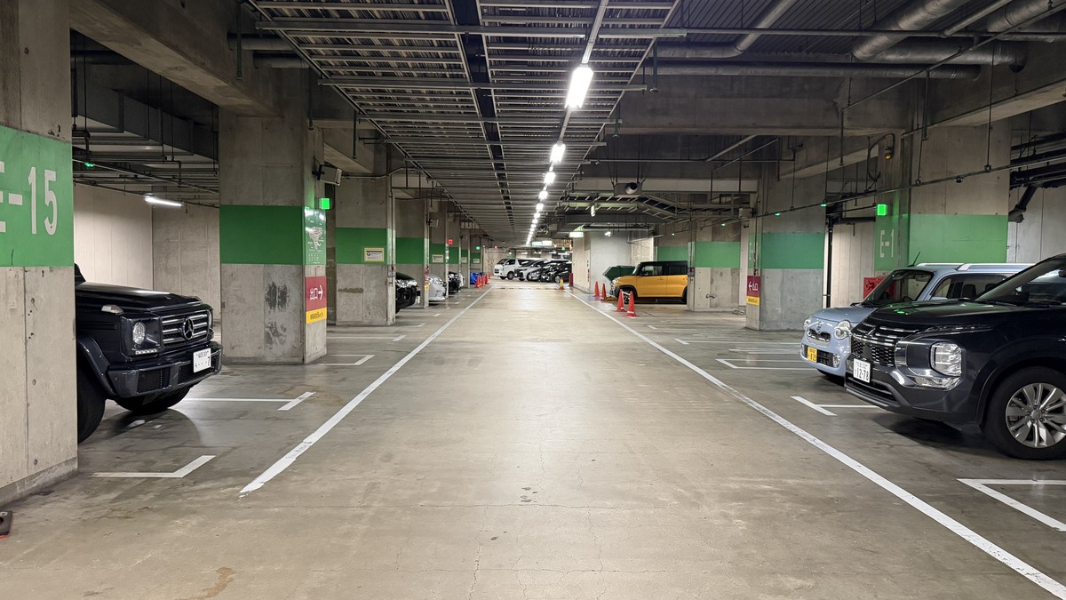 地下駐車場エリアの様子