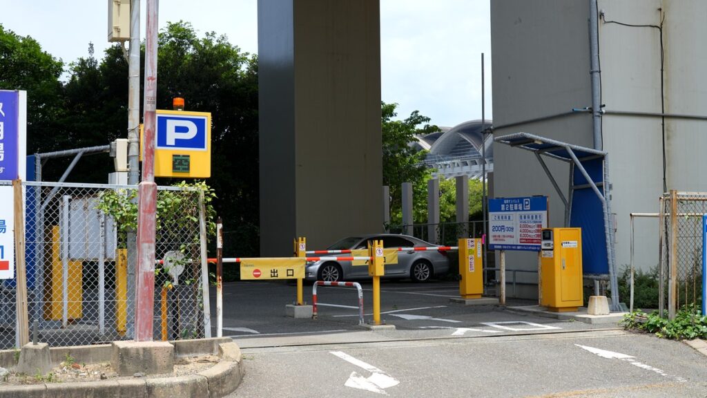福岡サンパレス第2駐車場 出入口 外観