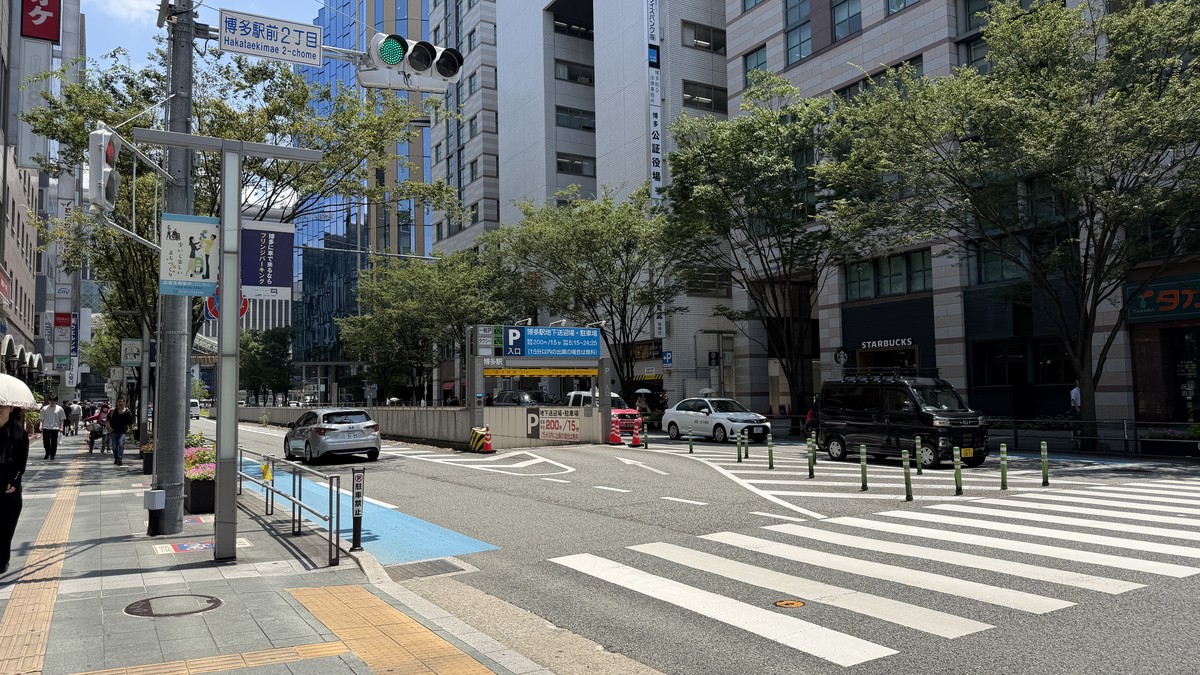 博多駅前2丁目交差点