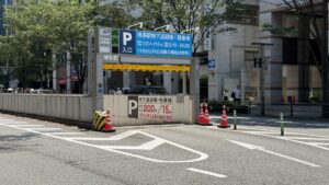 博多駅地下送迎場の入口外観