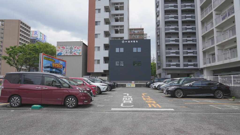 博多港 セイワパーク築港本町2駐車場の外観