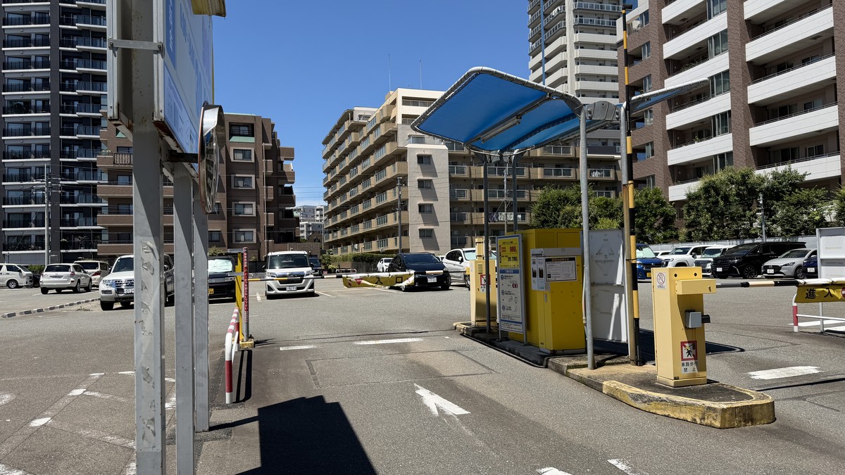 タイムズ大濠南の出入口